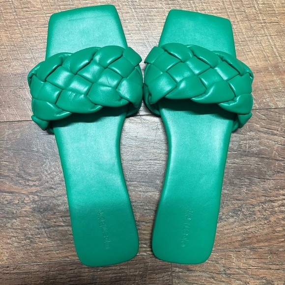 NWOT Open Edit Nordstrom Green Sandals Size 11 - Picture 1 of 4